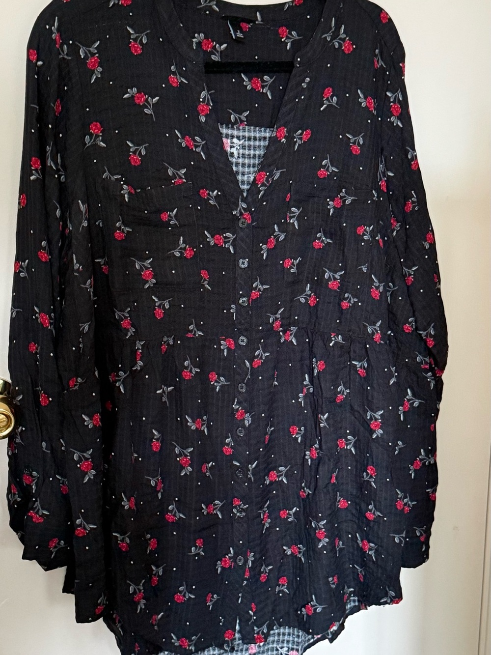 torrid Black Button-Up Shirt with Red Rose Print baby doll